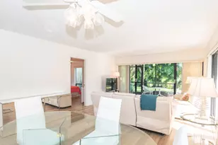 2550 Presidential Way, West Palm Beach, FL 33401 - Photo 5