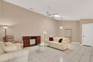 1255 NW Sun Terrace Cir, Port Saint Lucie, FL 34986 - Photo 11