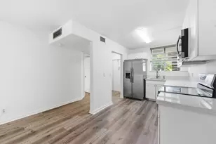 1250 S Military Trail, Deerfield Beach, FL 33442 - Photo 5