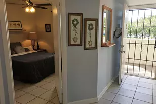 3138 Via Poinciana, Lake Worth, FL 33467 - Photo 9