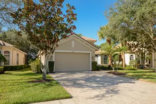 8813 Champions Way, Port Saint Lucie, FL 34986 - Photo 3