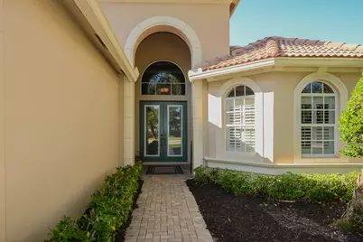 8813 Champions Way, Port Saint Lucie, FL 34986 - Photo 5