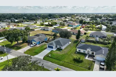 418 SW Fields Avenue, Port Saint Lucie, FL 34953 - Photo 35