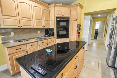 10691 SE Jupiter Narrows Drive, Hobe Sound, FL 33455 - Photo 11