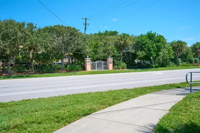 1320 Coral Park Lane Lane #301, Vero Beach, FL 32963 - Photo 35