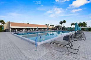 140 Lake Nancy Ln, West Palm Beach, FL 33411 - Photo 25