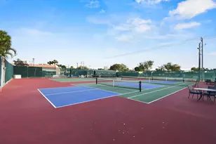 140 Lake Nancy Ln, West Palm Beach, FL 33411 - Photo 27