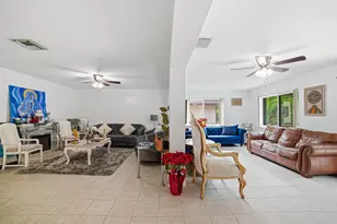 6335 Tall Cypress Cir, Greenacres, FL 33463 - Photo 9