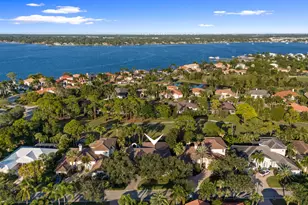 271 SW Harbor View Dr, Palm City, FL 34990 - Photo 1