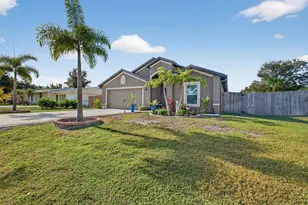 452 SE Asbury Ln, Port Saint Lucie, FL 34983 - Photo 3