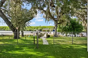 178 SE Via Lago Garda, Port Saint Lucie, FL 34952 - Photo 5