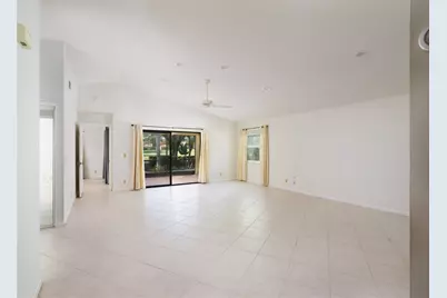 48 Ironwood Way N, Palm Beach Gardens, FL 33418 - Photo 3