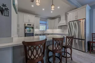 3285 SW Porpoise Cir, Stuart, FL 34997 - Photo 11