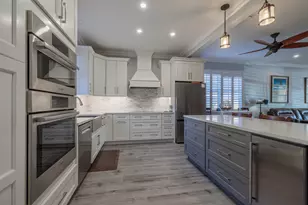 3285 SW Porpoise Cir, Stuart, FL 34997 - Photo 17