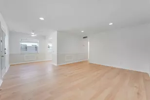 332 Flanders G, Delray Beach, FL 33484 - Photo 3