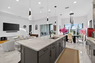 10405 Northbrook Cir, Palm Beach Gardens, FL 33412 - Photo 11