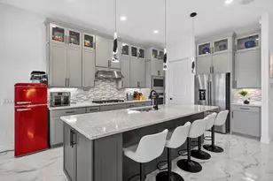 10405 Northbrook Cir, Palm Beach Gardens, FL 33412 - Photo 7