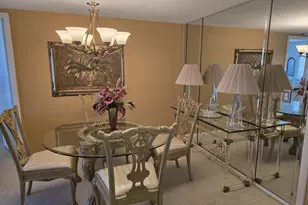 112 Lake Dora Dr, West Palm Beach, FL 33411 - Photo 3