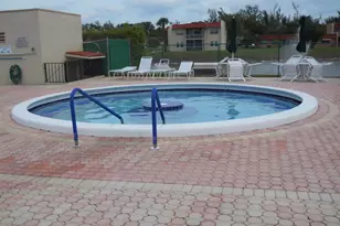 112 Lake Dora Dr, West Palm Beach, FL 33411 - Photo 25