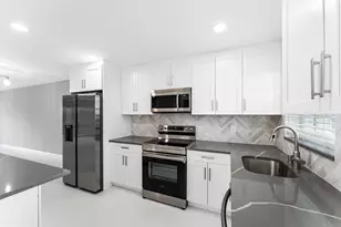 1030 Sugar Sands Blvd, Singer Island, FL 33404 - Photo 3