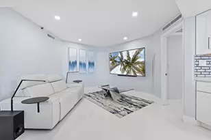 5200 N Ocean Dr, Singer Island, FL 33404 - Photo 9