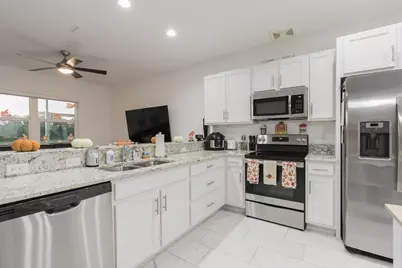 696 NE Waters Edge Lane, Port Saint Lucie, FL 34983 - Photo 11