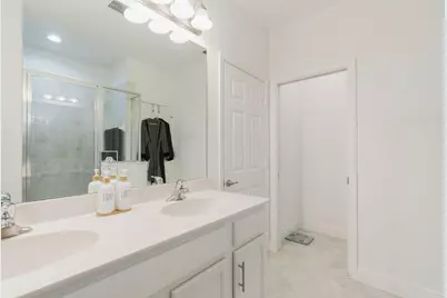 696 NE Waters Edge Lane, Port Saint Lucie, FL 34983 - Photo 57