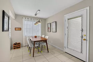 74 Burgundy B, Delray Beach, FL 33484 - Photo 5