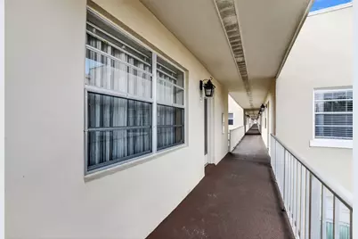 74 Burgundy B, Delray Beach, FL 33484 - Photo 3