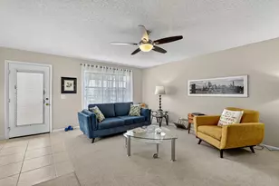 74 Burgundy B, Delray Beach, FL 33484 - Photo 1