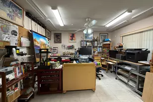 207 Wellington E, West Palm Beach, FL 33417 - Photo 5