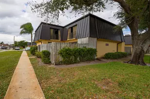 2464 Waterside Dr, Lake Worth, FL 33461 - Photo 1