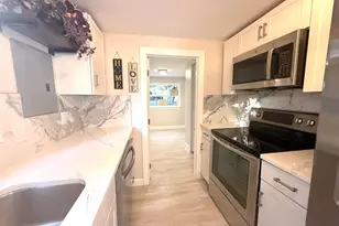 1093 Highview Rd, Lantana, FL 33462 - Photo 3