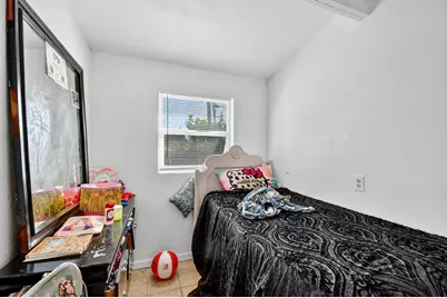 173 W 18th Street, Riviera Beach, FL 33404 - Photo 15