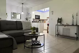 330 Knotty Pine Cir, Greenacres, FL 33463 - Photo 13