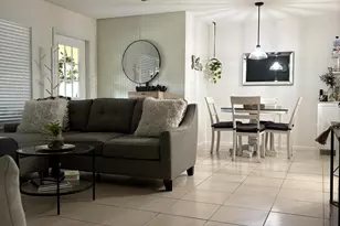 330 Knotty Pine Cir, Greenacres, FL 33463 - Photo 15