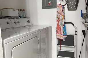 330 Knotty Pine Cir, Greenacres, FL 33463 - Photo 23