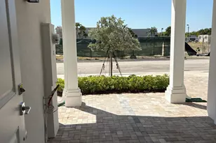 112 Royal Palm Cir, Tequesta, FL 33469 - Photo 3