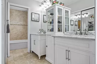 940 SW 96th Avenue, Pembroke Pines, FL 33025 - Photo 23