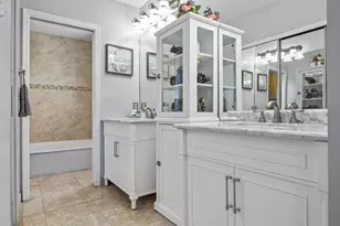 940 SW 96th Ave, Pembroke Pines, FL 33025 - Photo 23