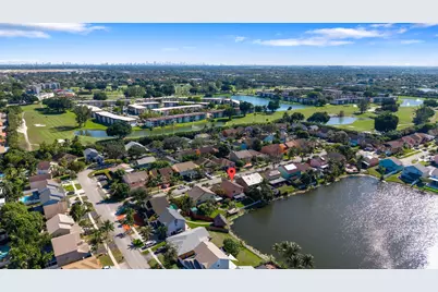 940 SW 96th Avenue, Pembroke Pines, FL 33025 - Photo 41
