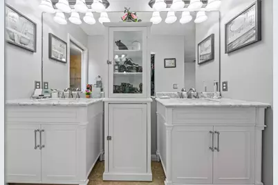 940 SW 96th Avenue, Pembroke Pines, FL 33025 - Photo 25