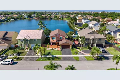 940 SW 96th Avenue, Pembroke Pines, FL 33025 - Photo 39