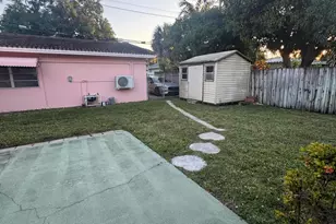 1600 Van Buren St, Hollywood, FL 33020 - Photo 5