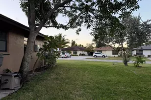 1389 Pines Ln, West Palm Beach, FL 33415 - Photo 19