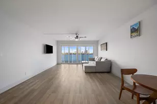 3040 Lake Shore Dr, Riviera Beach, FL 33404 - Photo 3