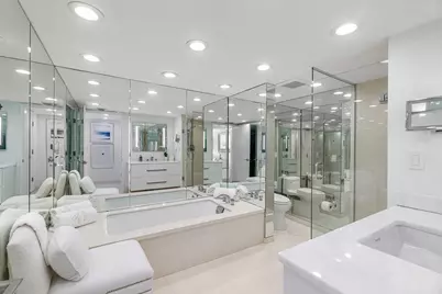 100 Sunrise Avenue #319, Palm Beach, FL 33480 - Photo 11