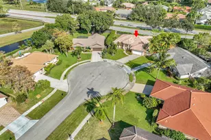 13620 Folkestone Ct W, Wellington, FL 33414 - Photo 5