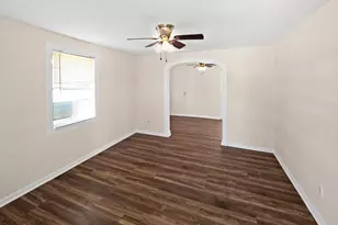 518 N 15th St, Fort Pierce, FL 34950 - Photo 3