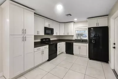 15242 69th Trail N, Palm Beach Gardens, FL 33418 - Photo 7